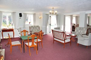 RESIDENTS LOUNGE- click for photo gallery